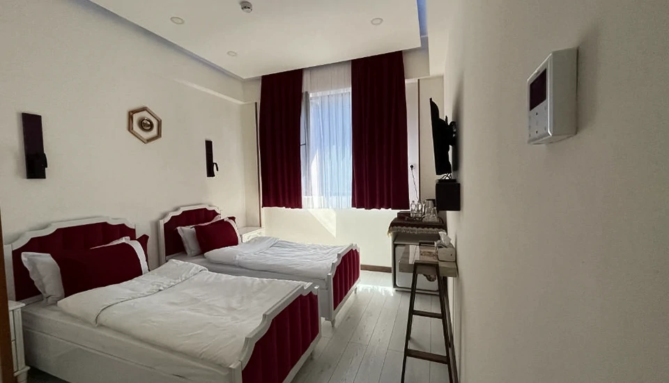 هتل لوکسین تفلیس